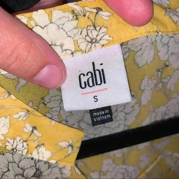 CAbi 5713 Gather Amelia Blouse Sheer Floral Yellow - Picture 3 of 5